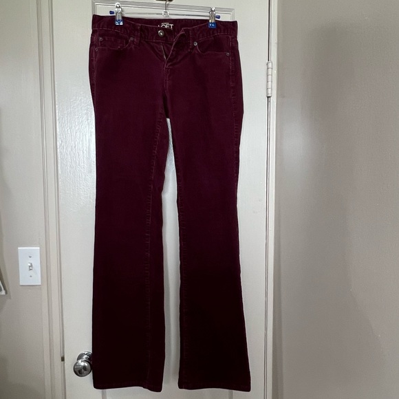 LOFT Pants - Sz 2 Loft Modern Bootcut Burgundy Corduroy Pants